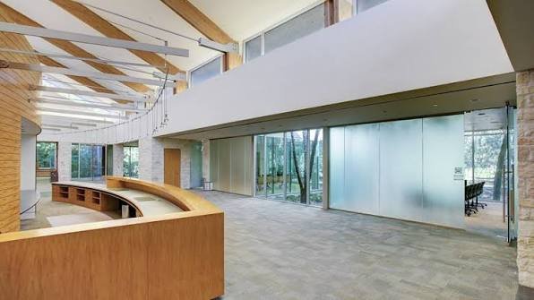 TechWave Corporate Office - image 4